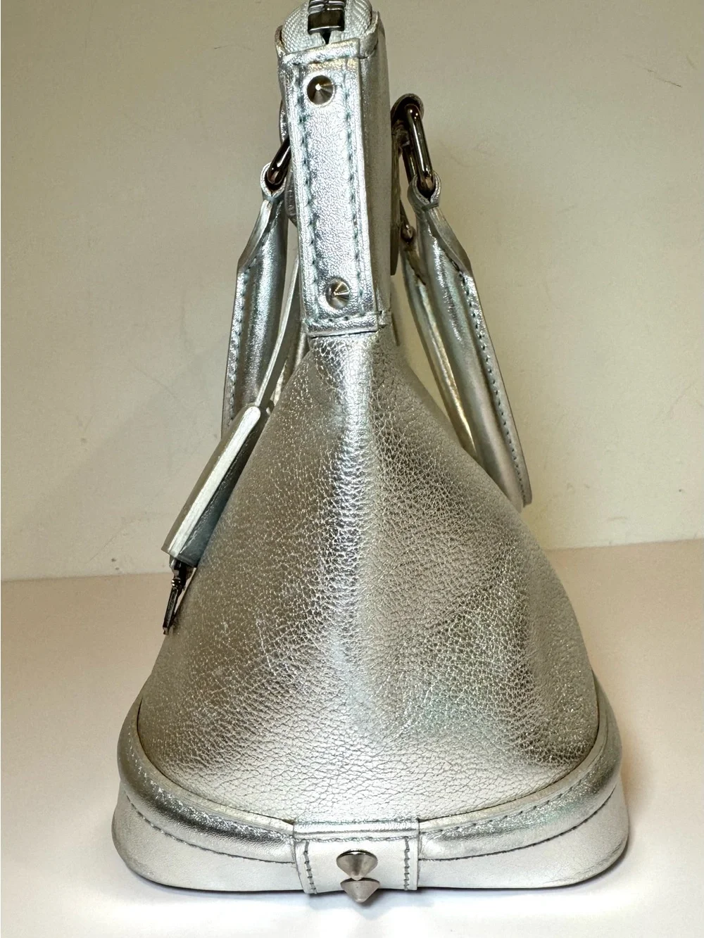 Louis Vuitton Suhali Lockit PM In Metallic Silver Leather
